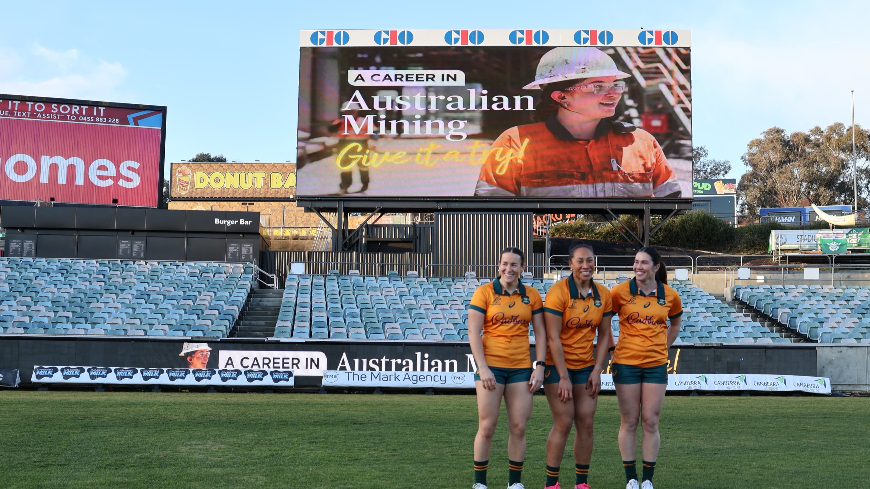 Wallaroos players on the pitch at GIO Stadium, Canberra
